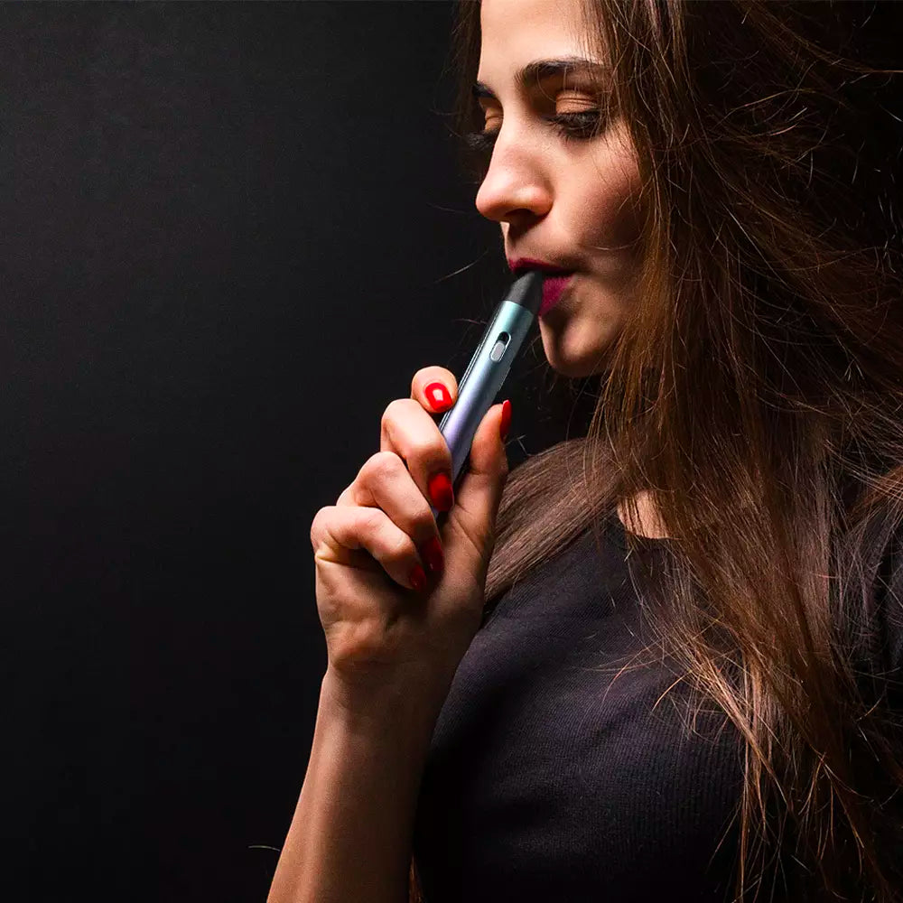 Choose from either inhale activation or button fire. Both react within 0.03 of a second, so you're never more than a breath away from a perfect vape!