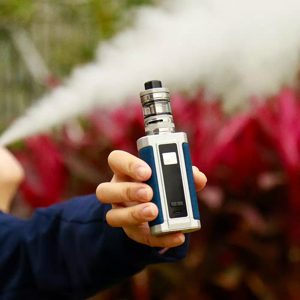 Measuring in at just 14 x 4.6 x 3cm, this twin 18650 powered kit harnesses the latest in technology and space saving to create a truly impressive yet deceptively small vaping kit.