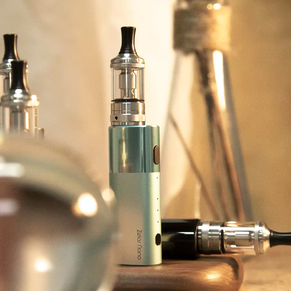 Another excellent addition to the Zelos series is the Zelos Nano Kit, the ultimate starter kit designed for MTL vaping. The Zelos Nano kit includes a 1600mAh Zelos Nano mod and the brand new Nautilus Nano Tank with precise airflow adjustment.