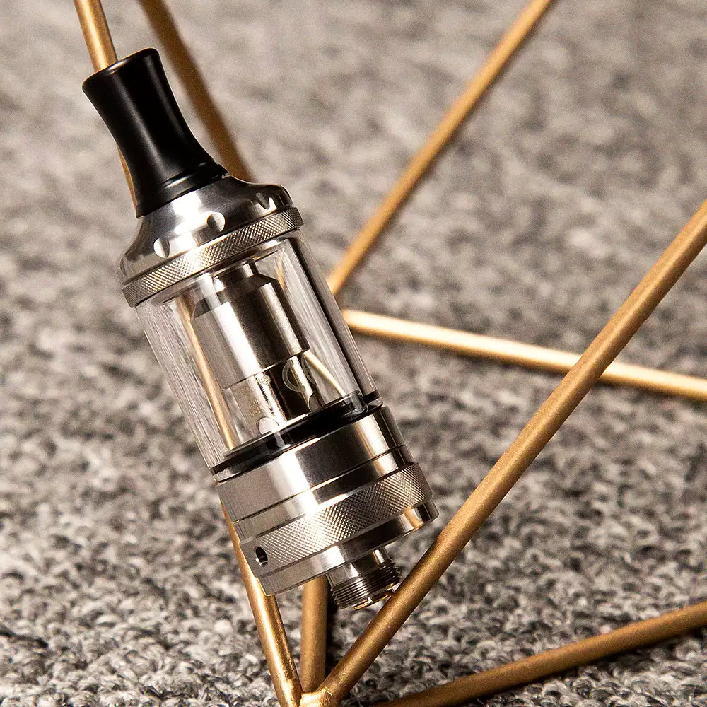 Paying close attention to the preference of MTL users, Zelos Nano is designed with 5 different air intake adjustments. The air intake holes’ diameter can be adjusted to 0.8mm, 1.0mm, 1.2mm, and 1.6mm from left to right.